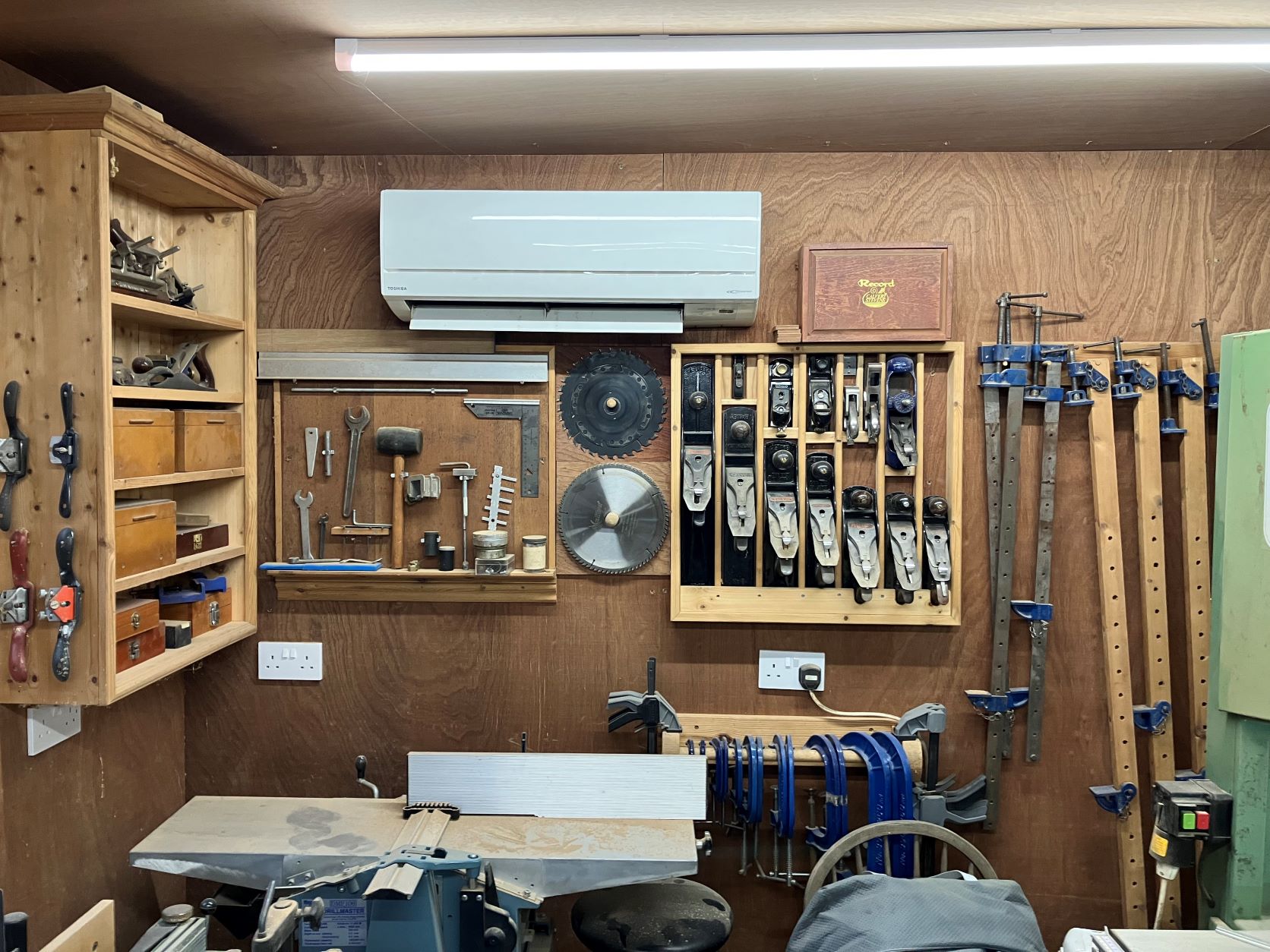 timber carriage house workshop airconditioning